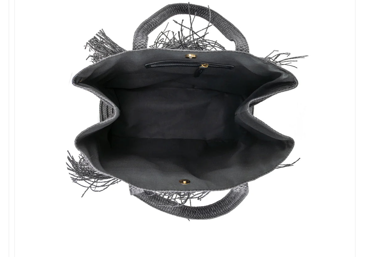 Dominica tote bag
