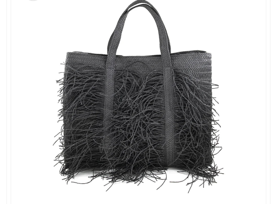 Dominica tote bag