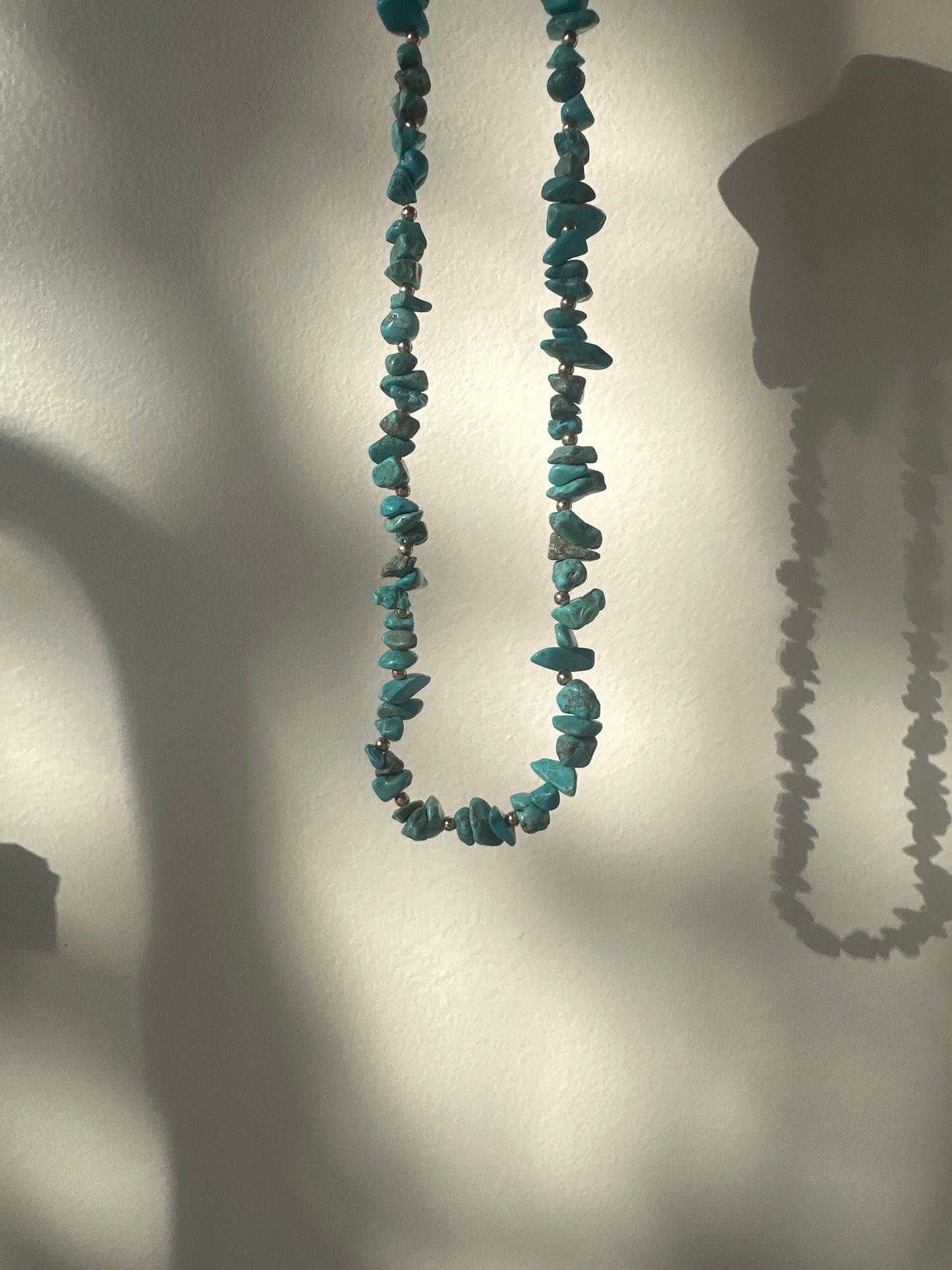 Turquoise bead necklace