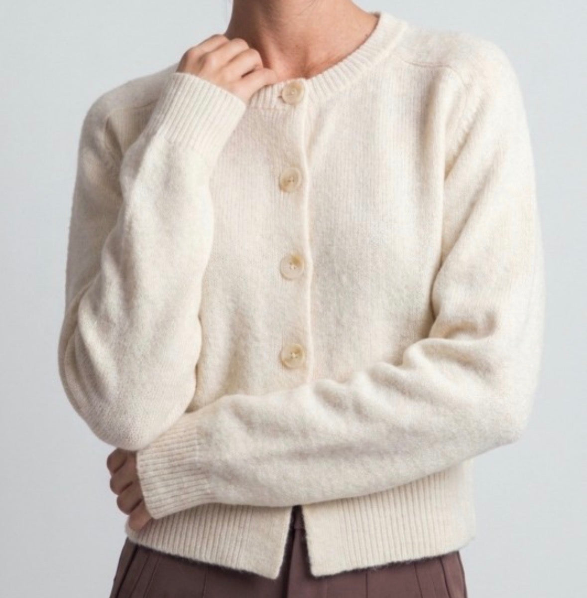 SEVILLE CROPPED CARDIGAN — OATMEAL