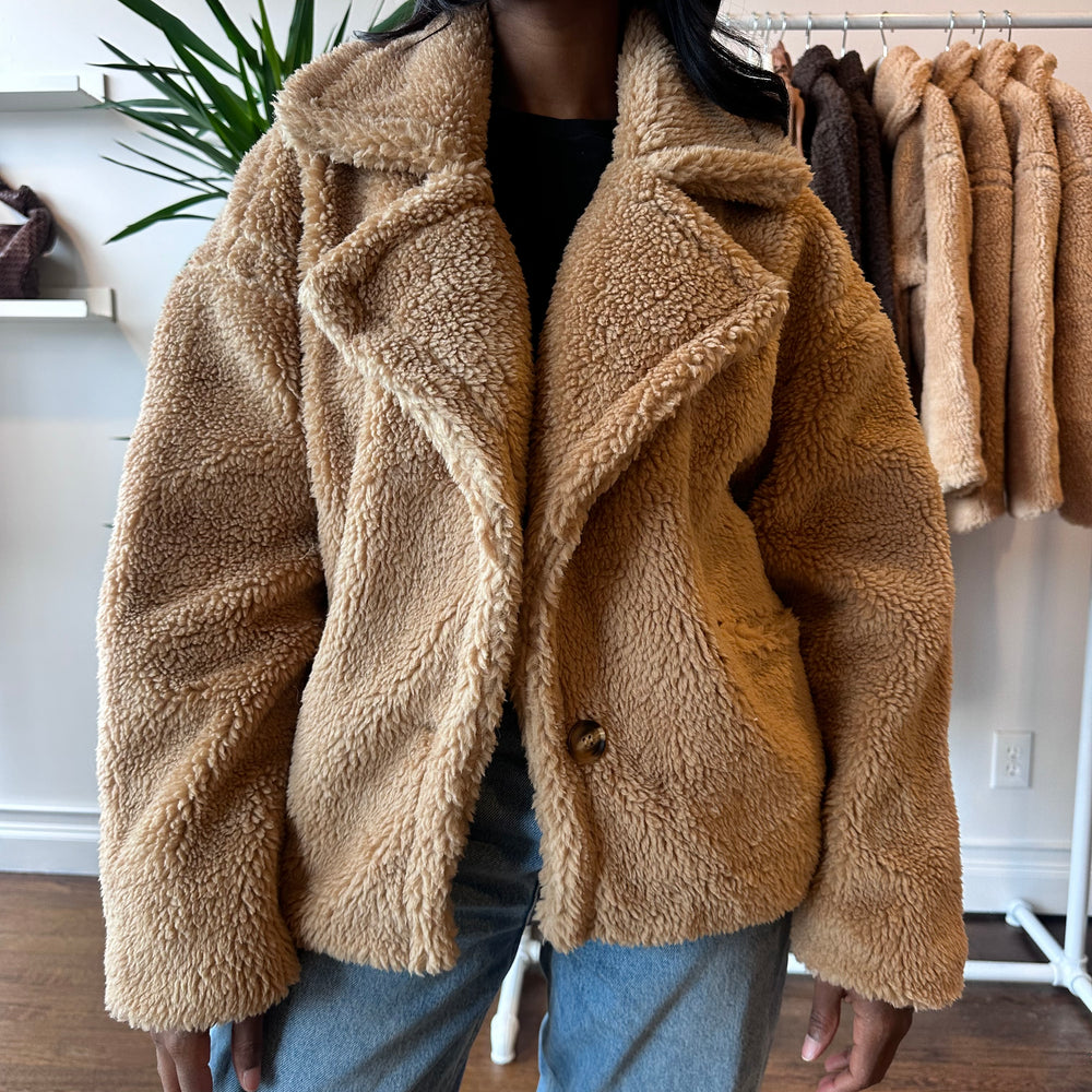 
                  
                    Cropped Sherpa teddy
                  
                