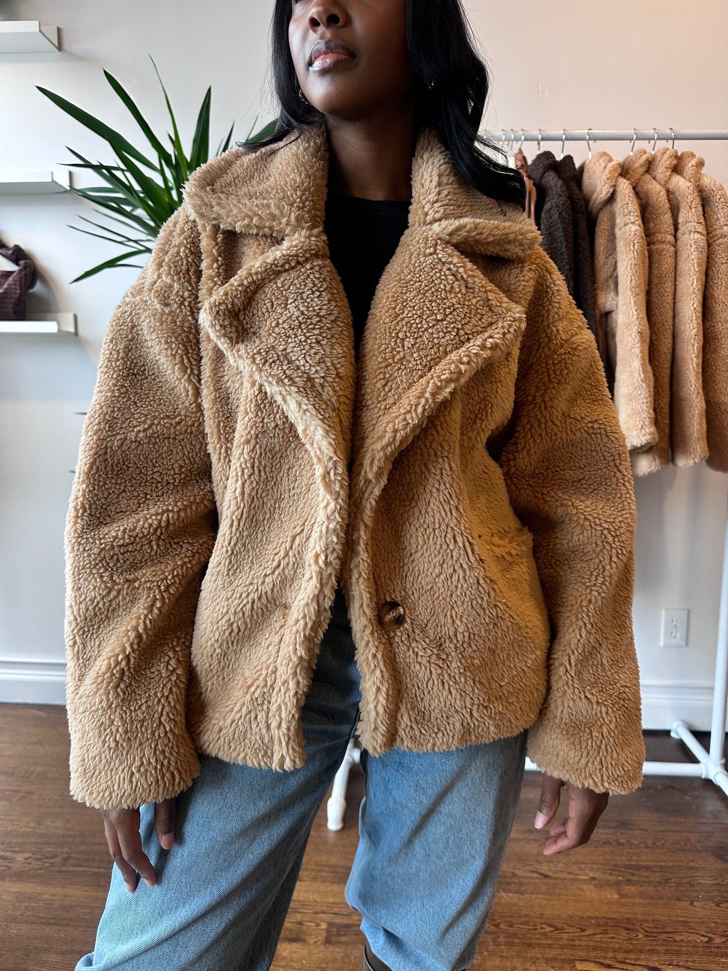 
                  
                    Cropped Sherpa teddy
                  
                