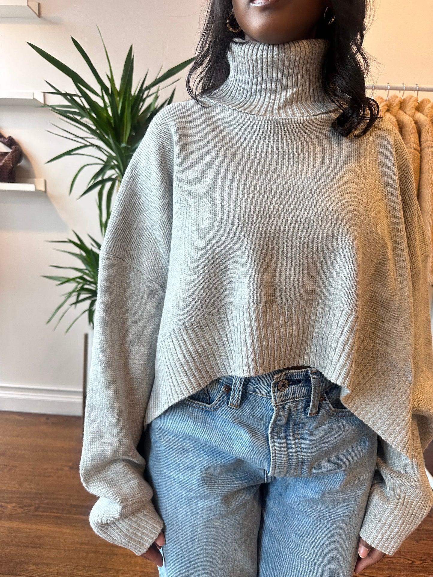 Nelly cropped sweater