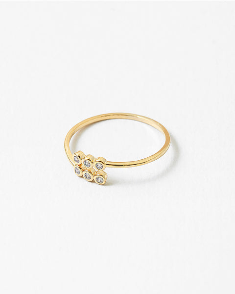 6 point diamond ring